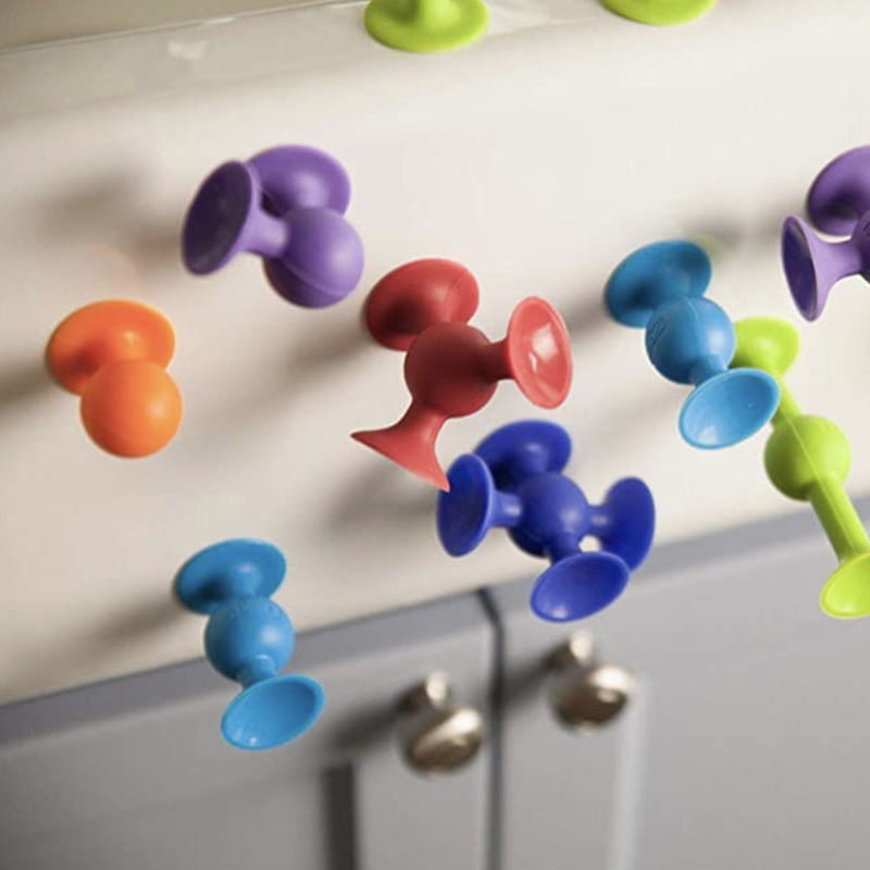 Fat Brain Toys Squigz Deluxe 50 Piece Set | Oscea Sustainable Gifts for Kids