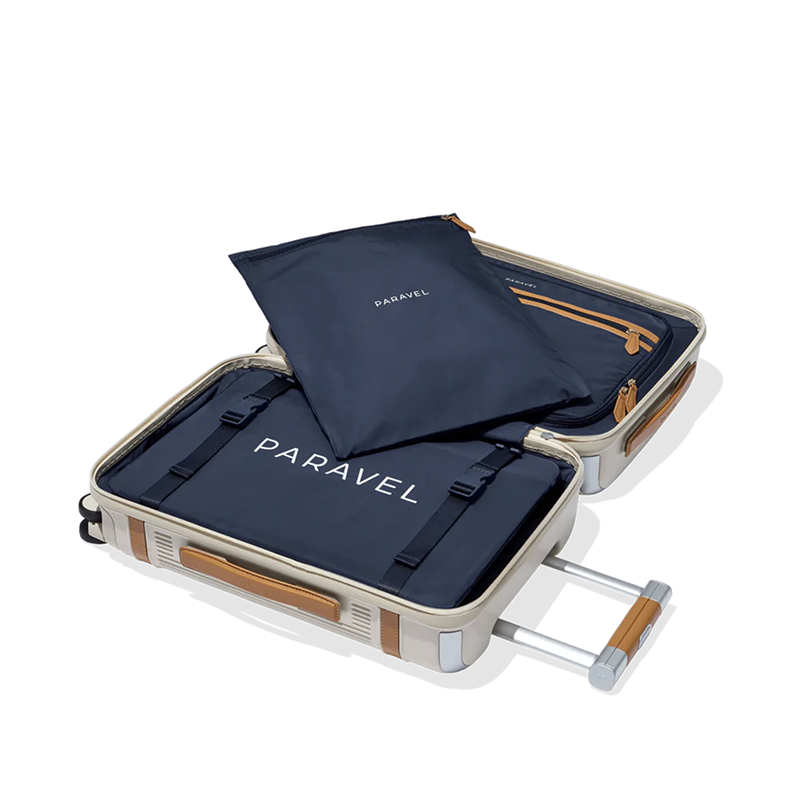 Paravel Weekender Set Luggage | Oscea Sustainable Gifts for Her